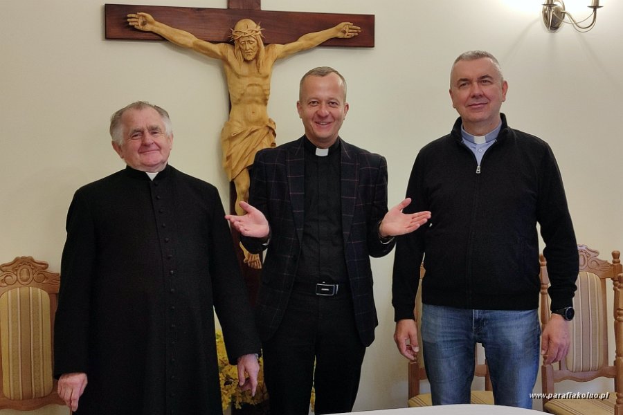 3 Proboszcz stary i nowy.jpg
